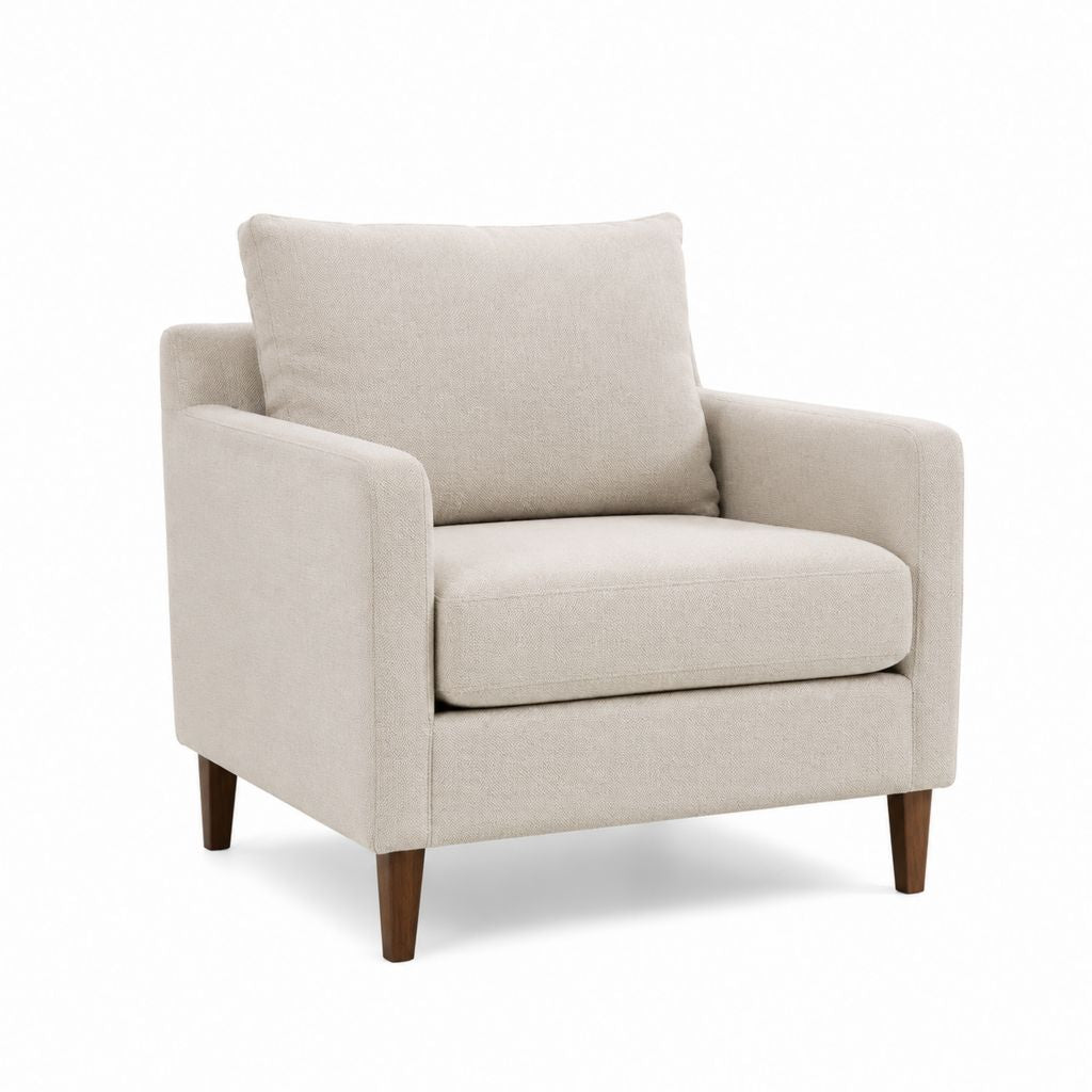 Poltrona imbottita beige in poliestere con gambe in legno massello 84 x 86 x 82 cm